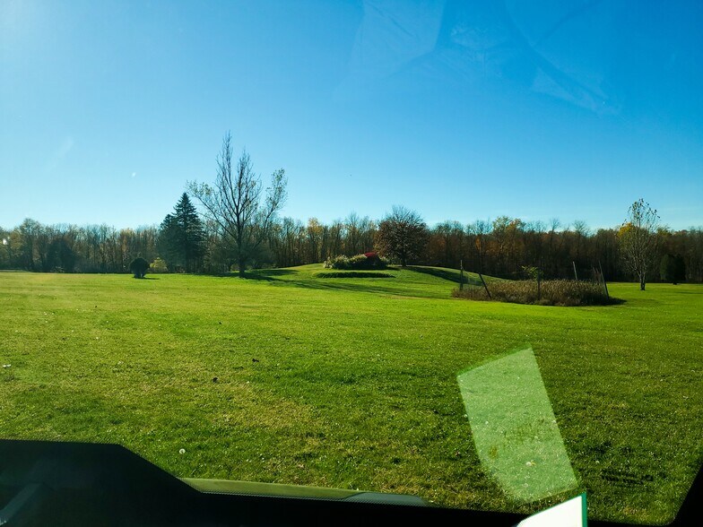 3277 E Lake Rd, Jamestown, PA à vendre - Photo du bâtiment - Image 2 de 8