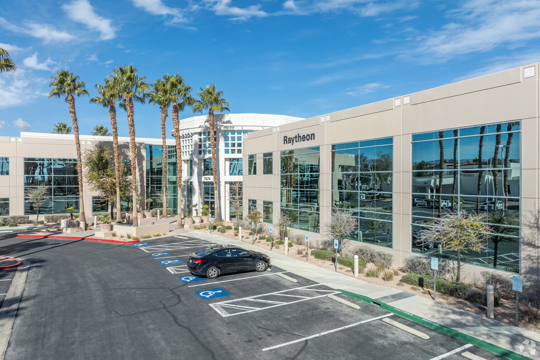 7674 W Lake Mead Blvd, Las Vegas, NV à louer Photo principale- Image 1 de 7