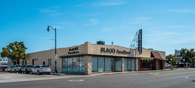 More details for 335 W Chapman Ave, Orange, CA - Office/Retail for Lease