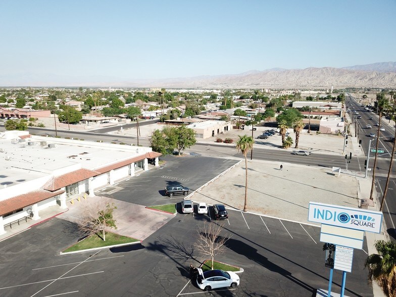 44105 Jackson St, Indio, CA à louer - Photo du bâtiment - Image 3 de 4