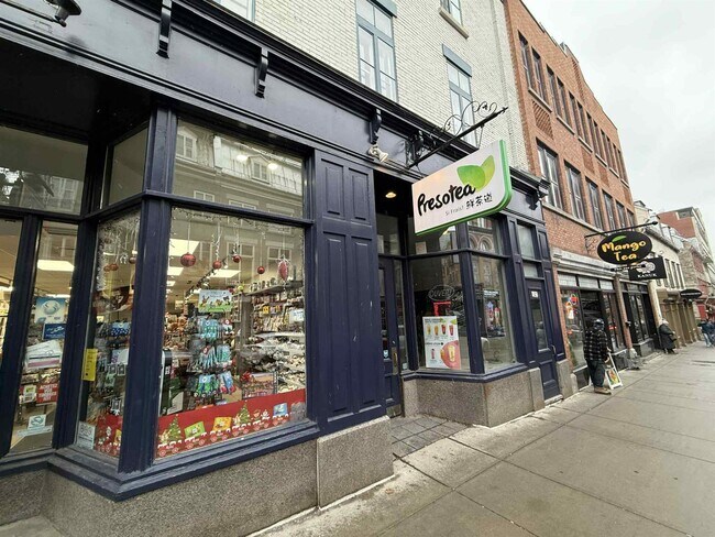 Plus de détails pour 1050-1056 Rue Saint-Jean, Québec, QC - Commerce de détail à louer