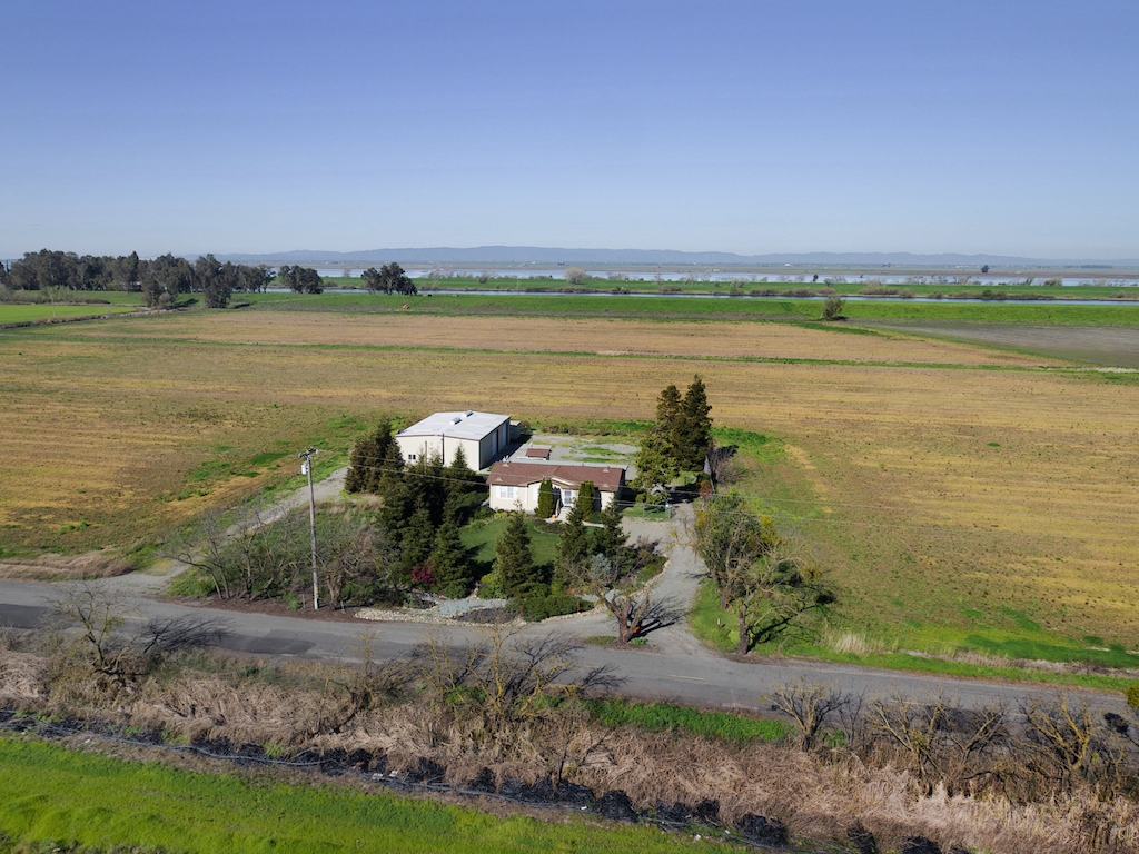 38998 Z Line Rd, Clarksburg, CA for sale Primary Photo- Image 1 of 1