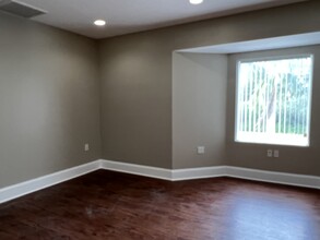 1465 S Fort Harrison Ave, Clearwater, FL for lease Interior Photo- Image 2 of 3