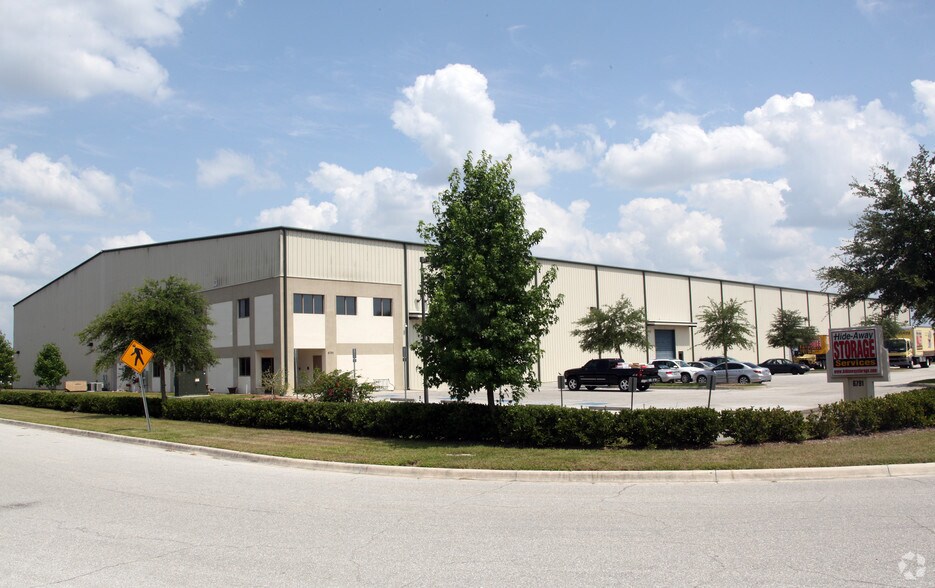 6791 28th St Cir E, Sarasota, FL à louer - Photo du bâtiment - Image 3 de 30