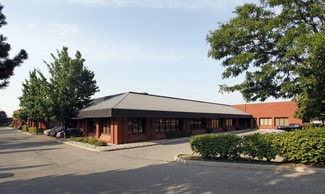 Plus de détails pour 205 Matheson Blvd E, Mississauga, ON - Bureau, Industriel à louer
