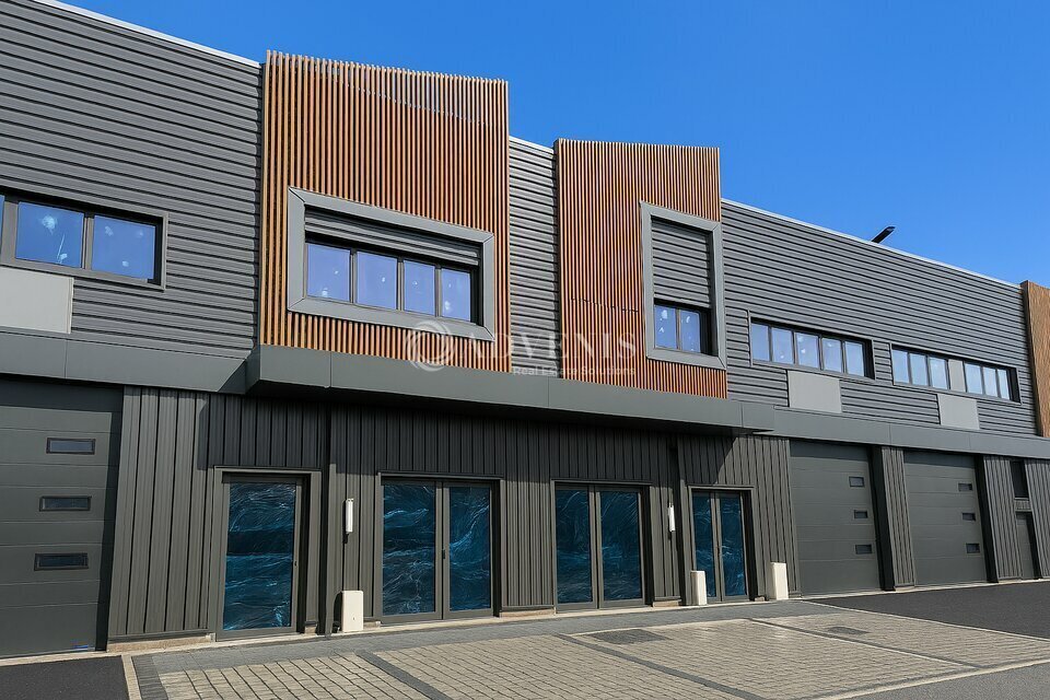 Rue Du Poteau, Courtry for sale Building Photo- Image 1 of 10
