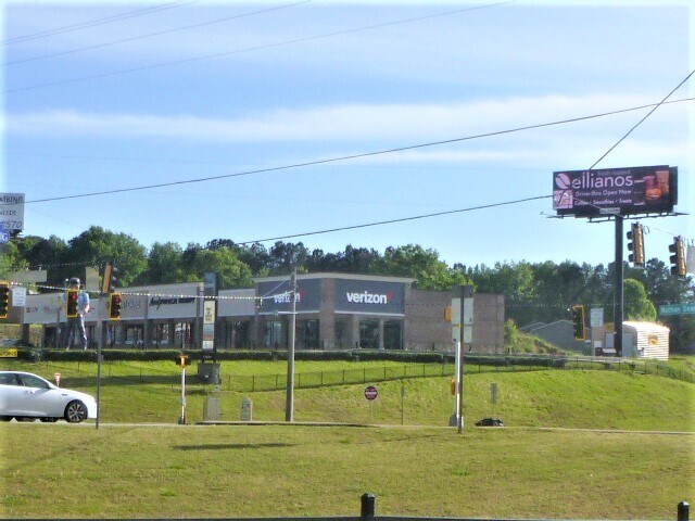 500 Nathan Dean Blvd, Dallas, GA à louer Photo du bâtiment- Image 1 de 16