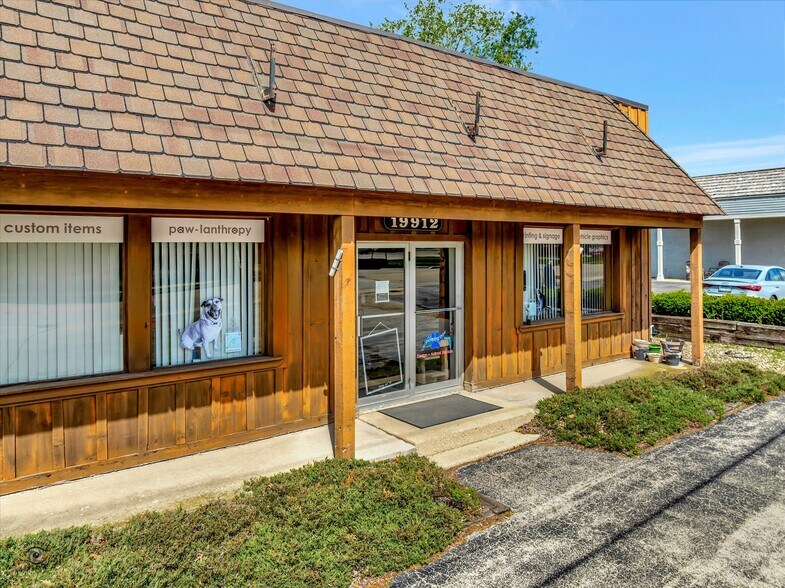19912 Wolf Rd, Mokena, IL à vendre - Photo du bâtiment - Image 2 de 13