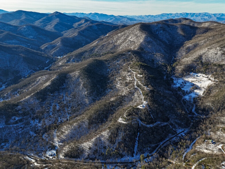 00 Bettys Creek, Sylva, NC à vendre - Photo du bâtiment - Image 3 de 9