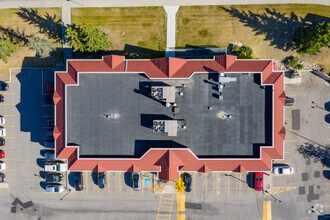 60 Crowfoot Cres NW, Calgary, AB - Aerial  map view - Image1