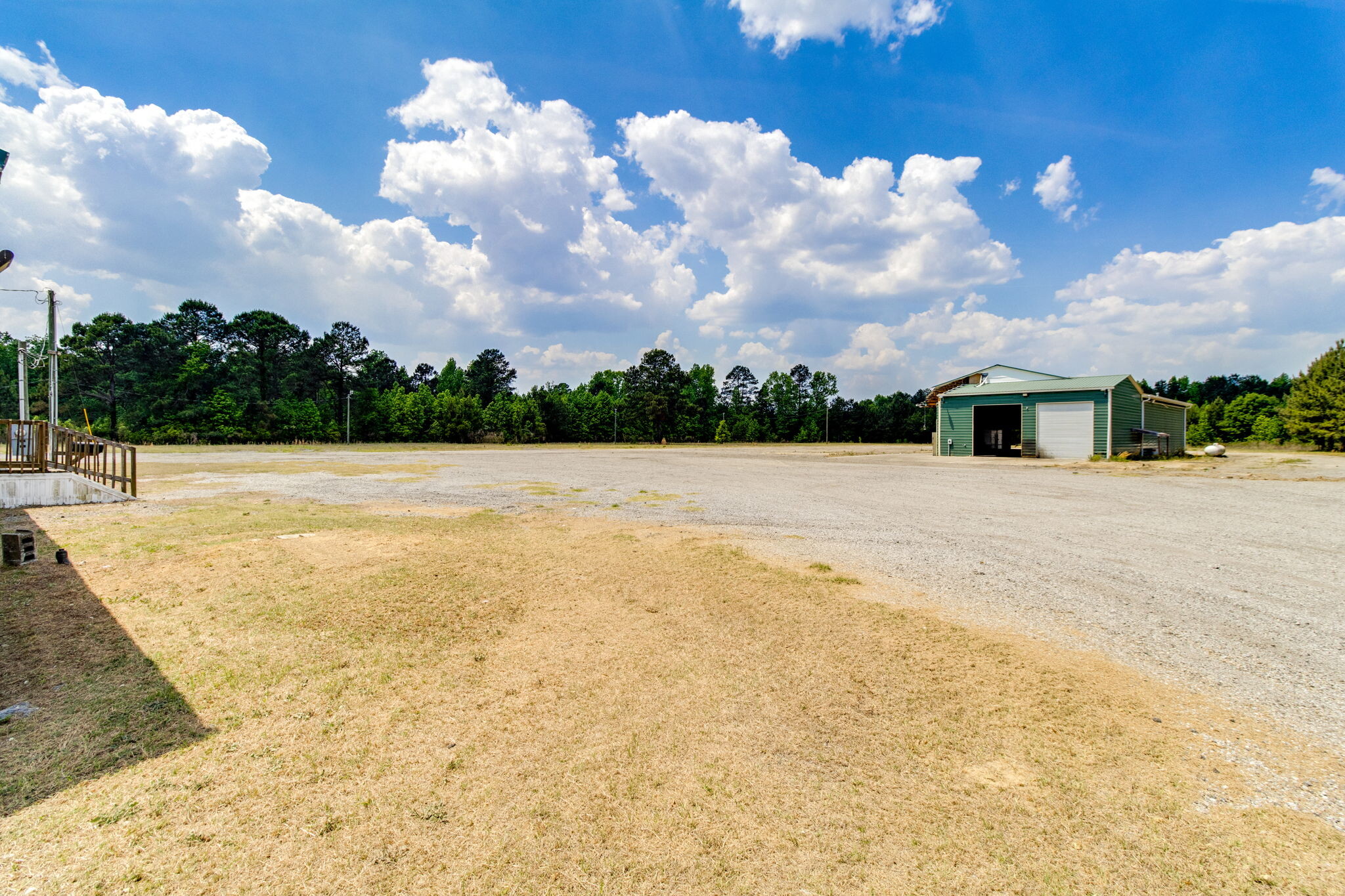 267 Bell Rd, Mayesville, SC à vendre Photo principale- Image 1 de 25