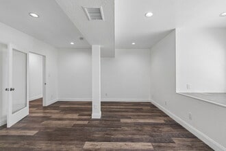 6536 Lincoln Way N, Saint Petersburg, FL for lease Interior Photo- Image 2 of 18
