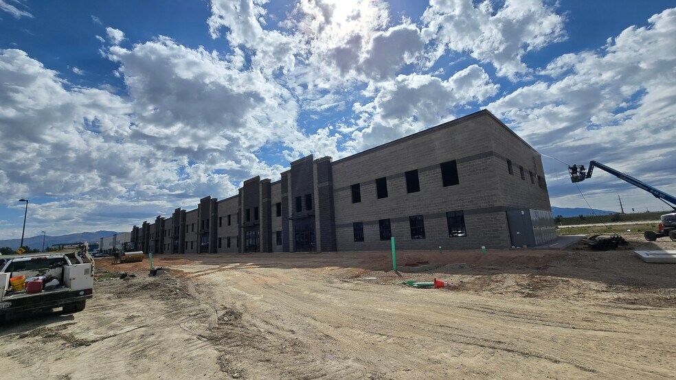 140 Apollo Rd, Salt Lake City, UT à louer - Photo du bâtiment - Image 3 de 11