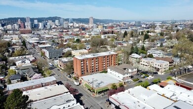 1621-1637 SE Hawthorne Blvd, Portland, OR - AERIAL  map view - Image1