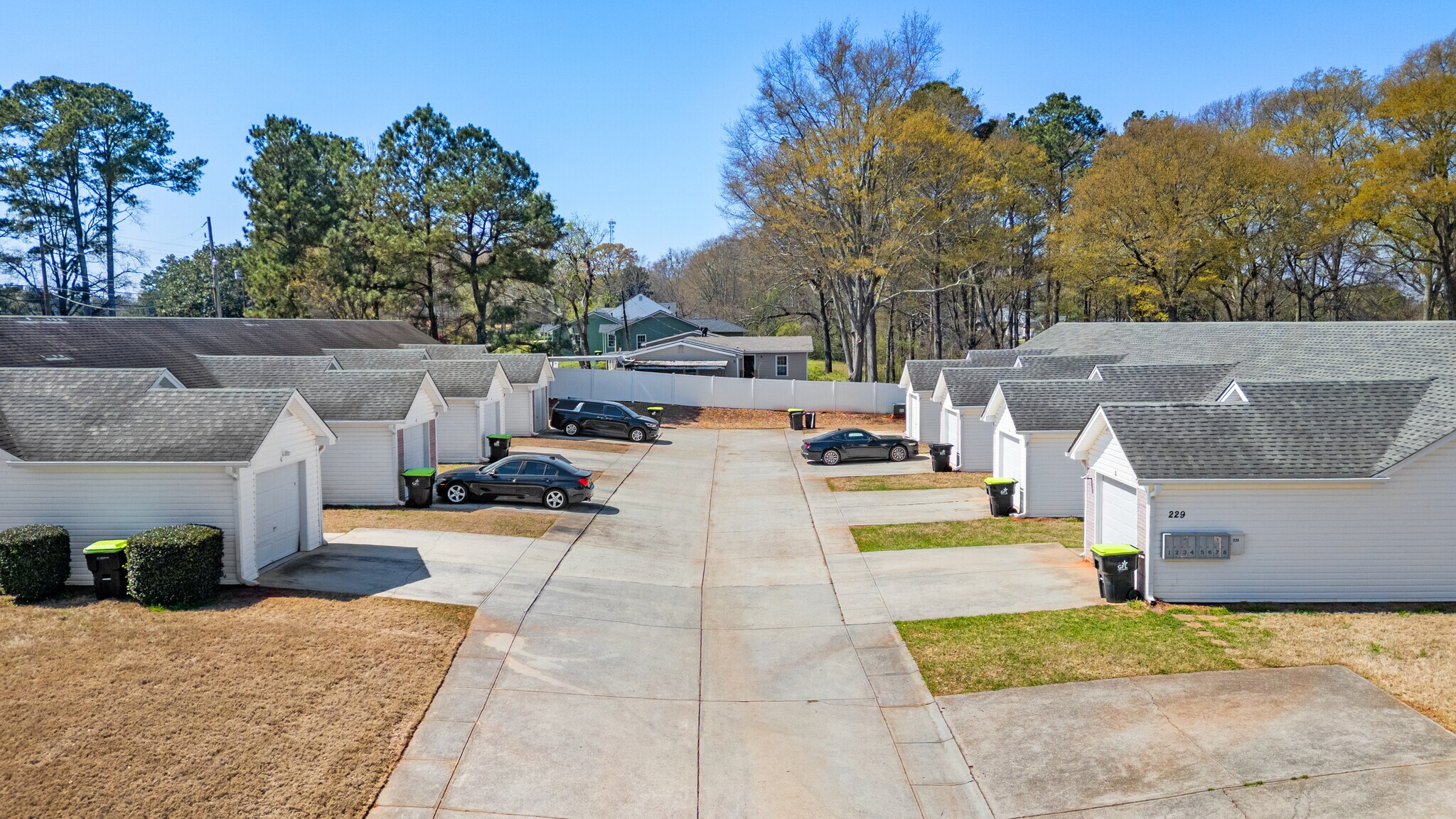 229 E Wilson St, Villa Rica, GA à vendre Photo principale- Image 1 de 15