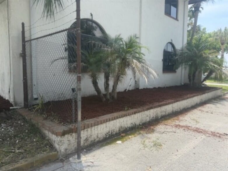 7725 N Orange Blossom Trl, Orlando, FL for sale - Building Photo - Image 2 of 56
