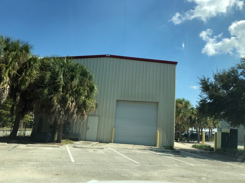 14129 Beach Blvd, Jacksonville, FL for lease - Building Photo - Image 2 of 2
