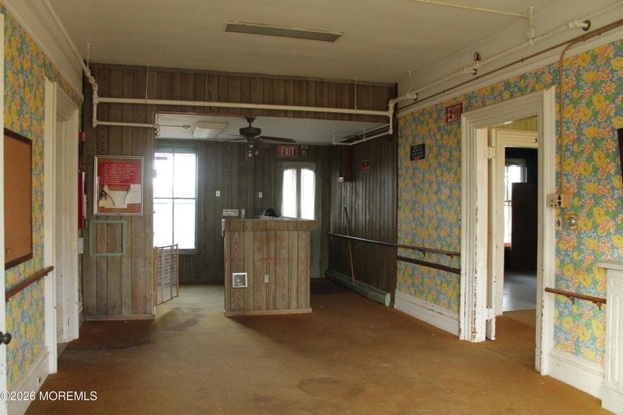 184-186 NJ-34 Hwy, Holmdel, NJ for sale - Building Photo - Image 2 of 14