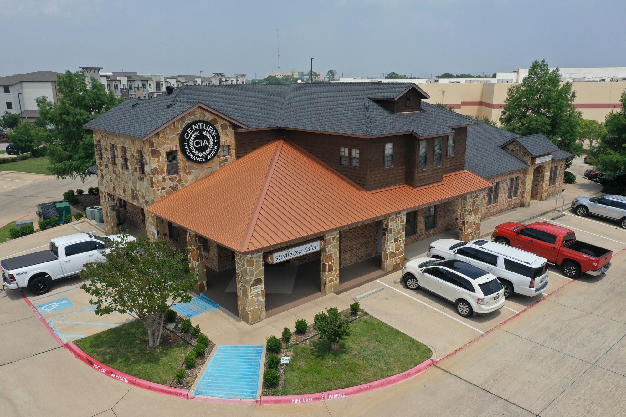 2735 Wind River Ln, Denton, TX à louer Photo du bâtiment- Image 1 de 18