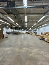 3750 Monroe Ave, Pittsford, NY à louer Photo intérieure- Image 2 de 2