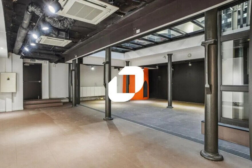 247 Rue Du Faubourg Saint-Martin, Paris à louer - Photo du bâtiment - Image 3 de 14