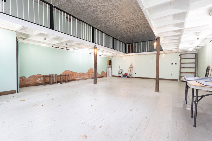 306 S Main, Union, OR à vendre - Photo intérieure - Image 3 de 30