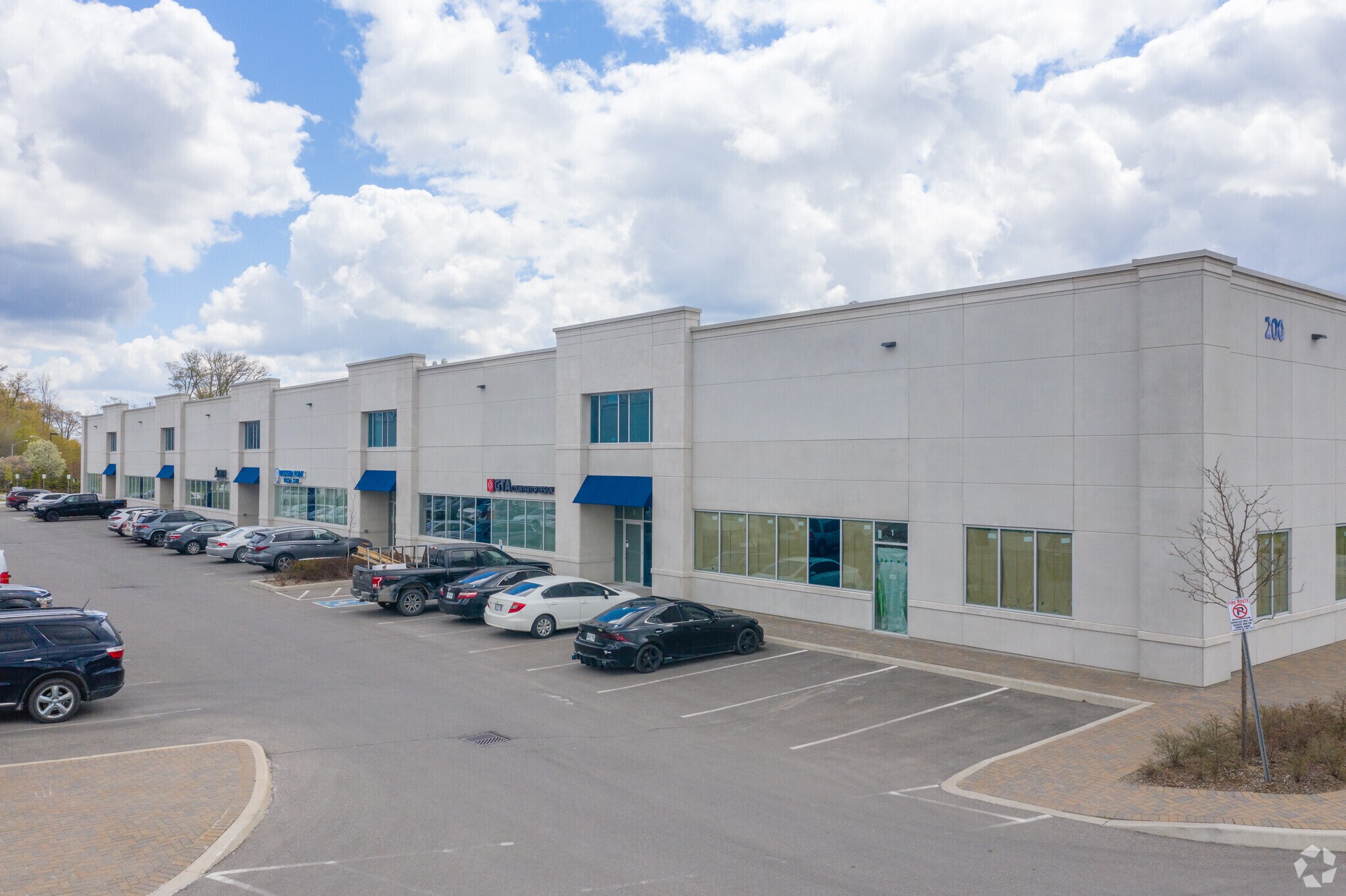 200 Tesma Way, Vaughan, ON à vendre Photo principale- Image 1 de 1