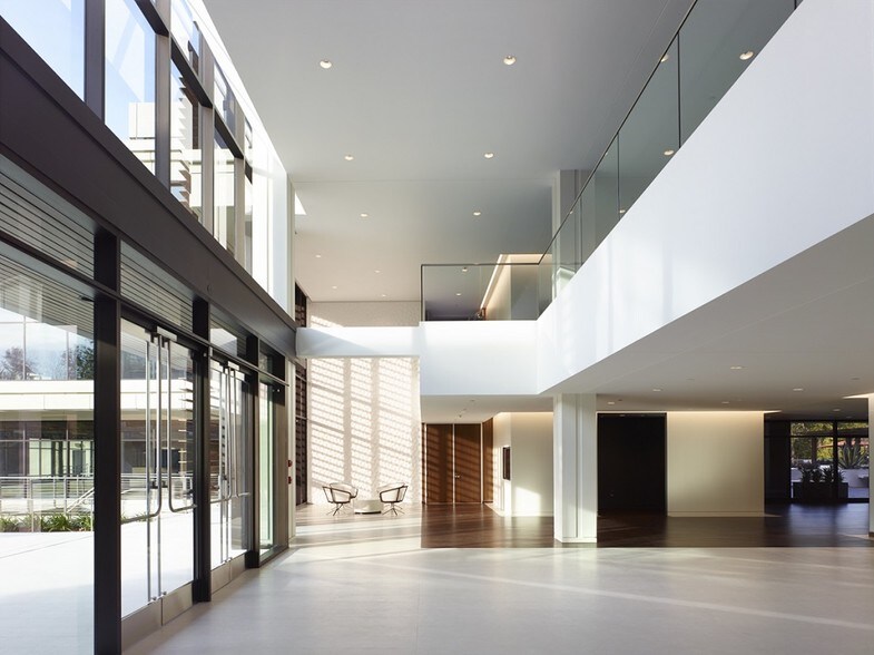 150 N Orange Grove Blvd, Pasadena, CA à louer - Photo intérieure - Image 2 de 11