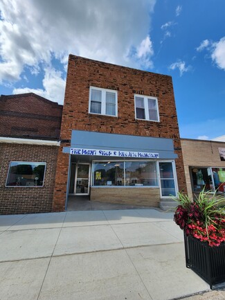 Plus de détails pour 2104 Main St, Emmetsburg, IA - Bureau à vendre