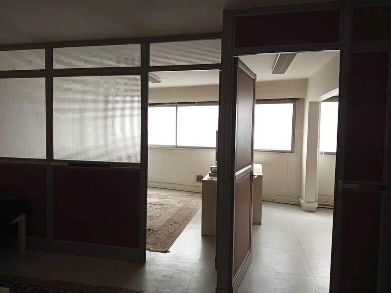 323 Rue De Belleville, Paris à vendre - Photo intérieure - Image 1 de 2