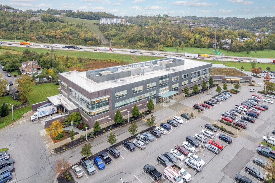 1500 James Simpson Jr Way, Covington, KY à louer - Aérien - Image 3 de 12