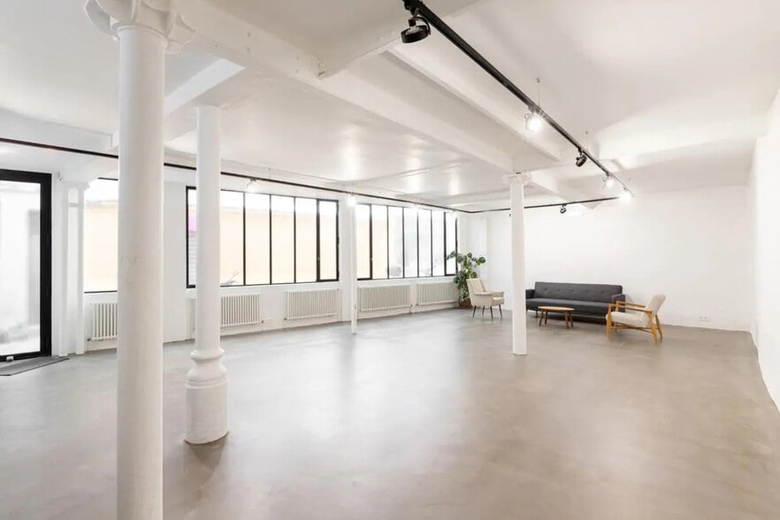 147 Rue Du Temple, Paris for lease - Interior Photo - Image 2 of 9