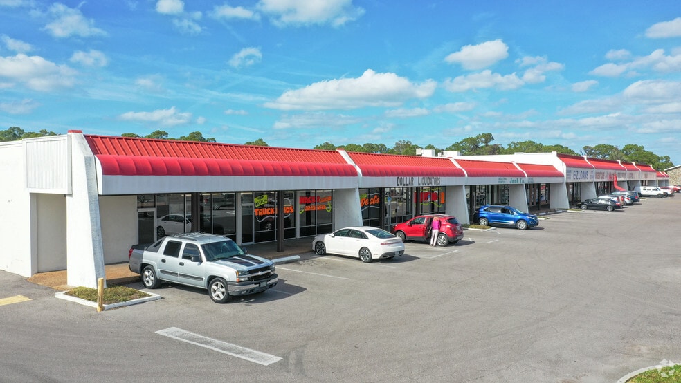 10421-10459 US Highway 19, Port Richey, FL à louer - Photo du bâtiment - Image 2 de 2