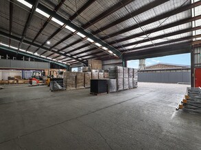 87 Allingham St, CONDELL PARK for lease Building Photo- Image 2 of 3