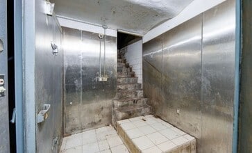 95 Elizabeth St, New York, NY for lease Interior Photo- Image 2 of 2