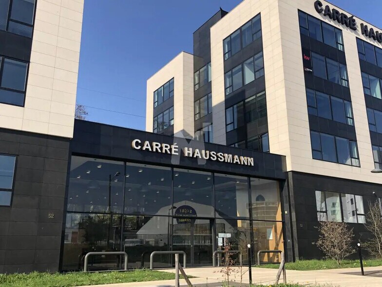 Bureau dans Évry-Courcouronnes à louer - Photo du bâtiment - Image 2 de 15