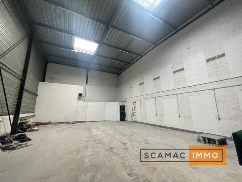 Industrial in Massy for lease - Interior Photo - Image 3 of 6