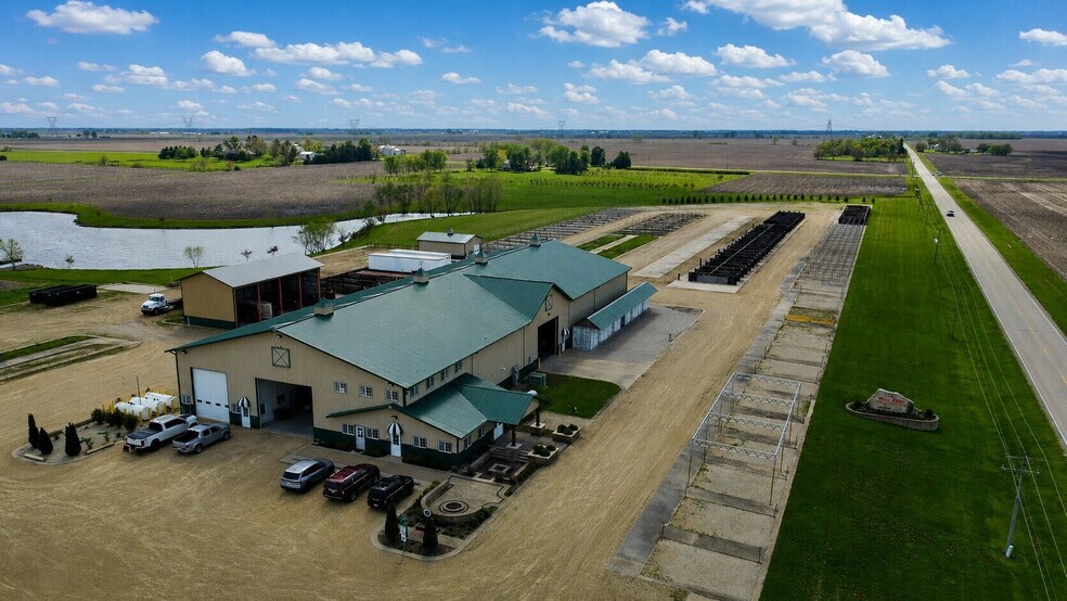 5681 White Willow Rd, Minooka, IL à vendre - Photo du bâtiment - Image 2 de 15