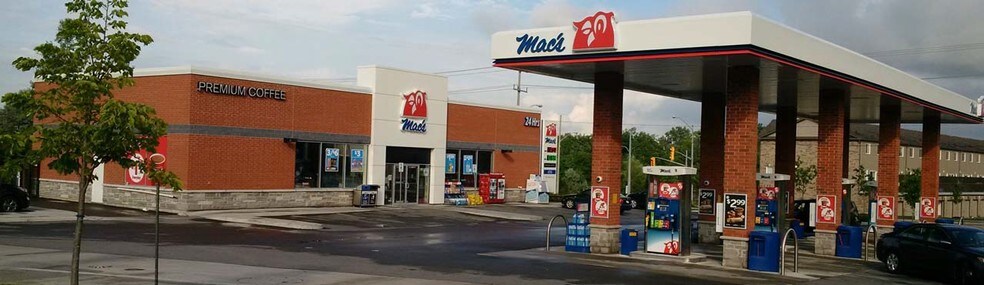 1606 Battler Rd, Kitchener, ON for sale - Building Photo - Image 1 of 1