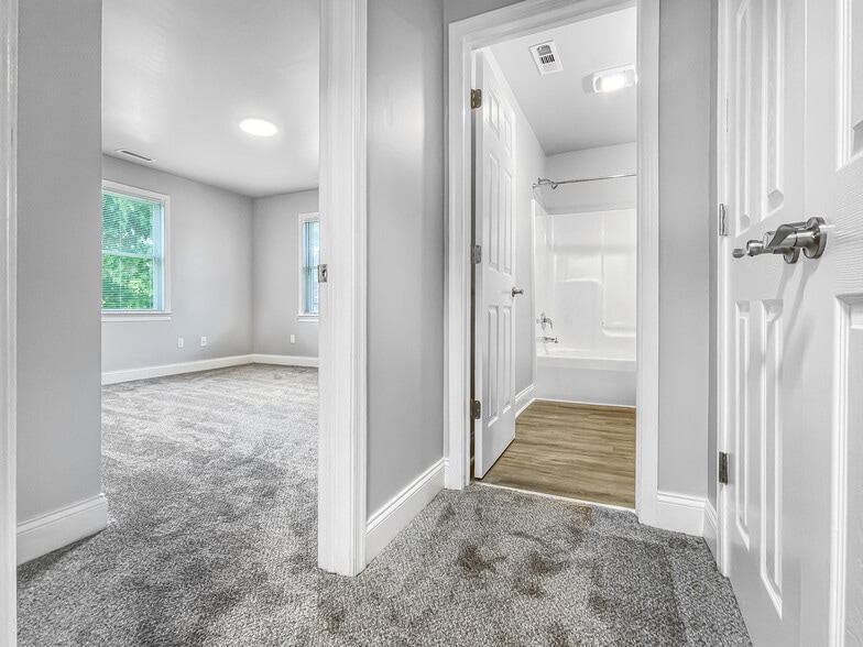 200 Barker Ave, Sharon Hill, PA for sale - Building Photo - Image 3 of 10