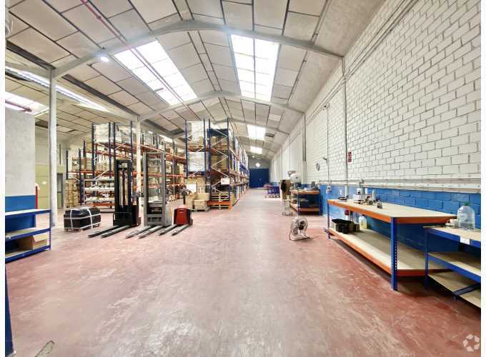 Industriel dans Torrejón de Ardoz, Madrid à vendre - Photo du bâtiment - Image 1 de 68