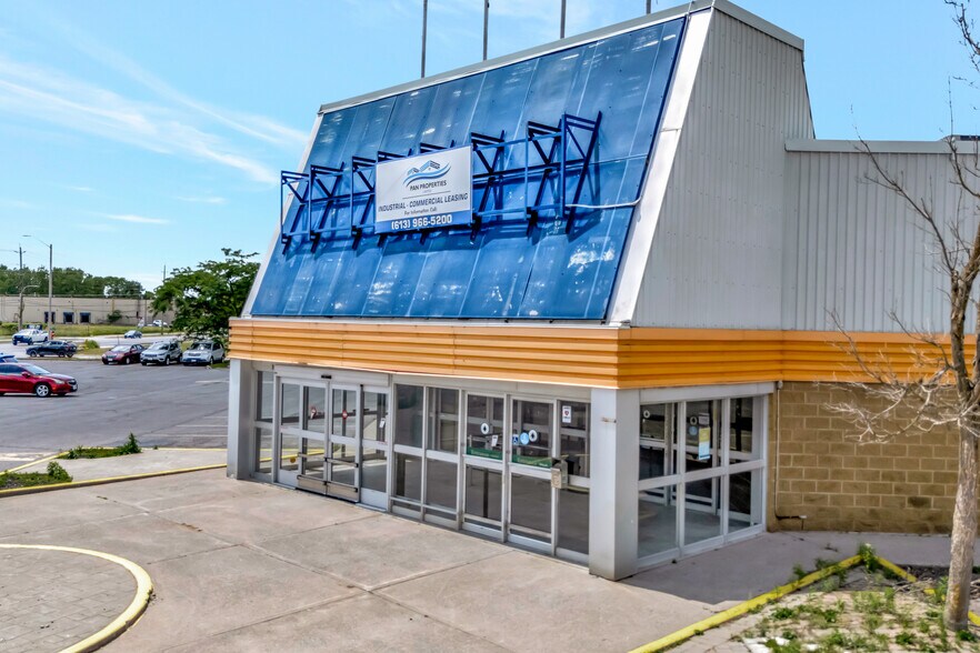 260 Bell Blvd, Belleville, ON à louer - Photo du bâtiment - Image 2 de 9