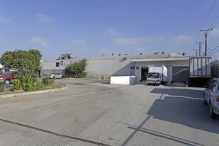 711 E Rosecrans Ave, Los Angeles CA - Warehouse