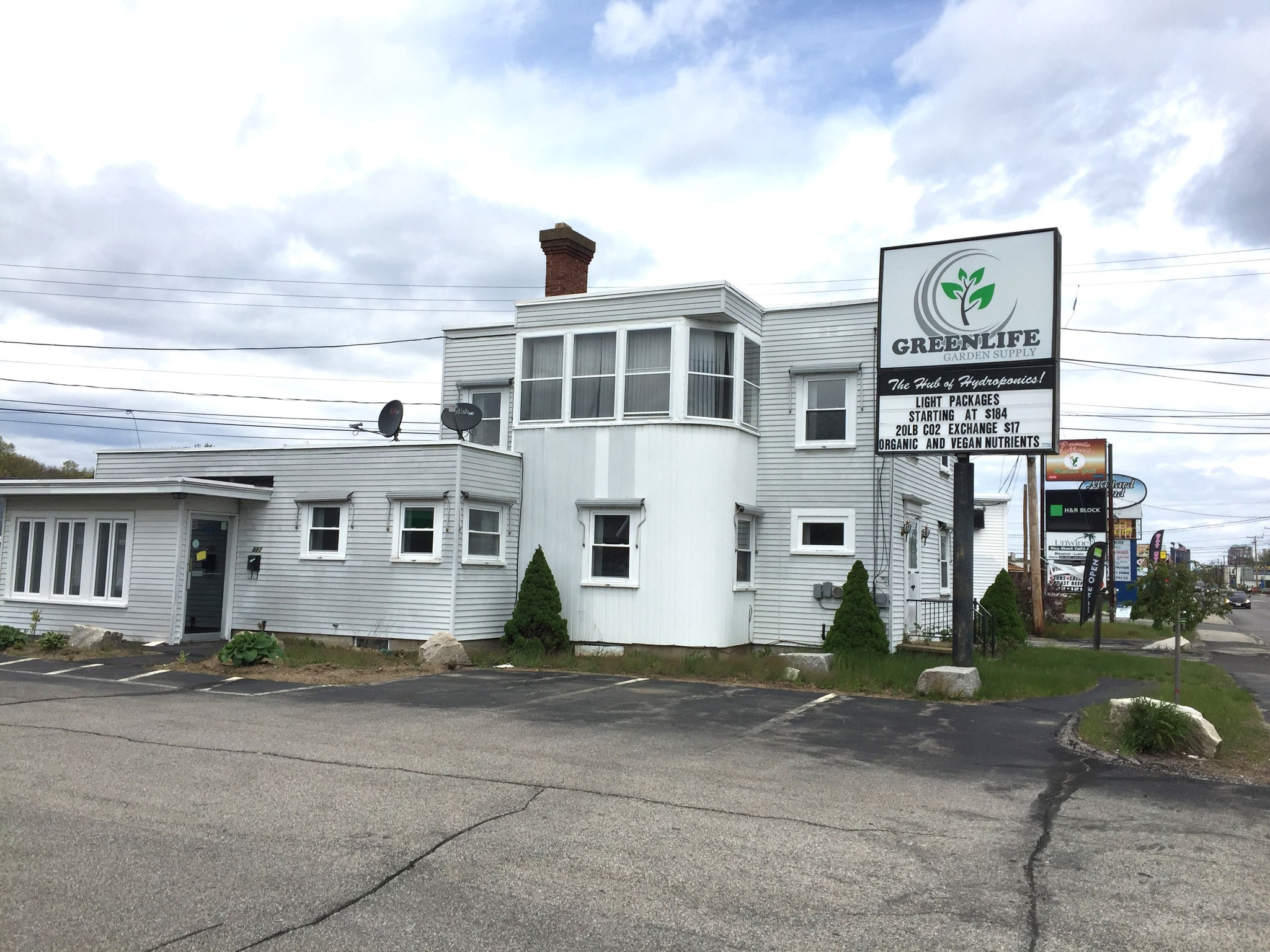 883 2nd St, Manchester, NH for sale Primary Photo- Image 1 of 1