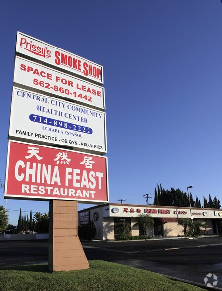 12100-12116 Beach Blvd, Stanton, CA à louer - Photo du bâtiment - Image 3 de 8