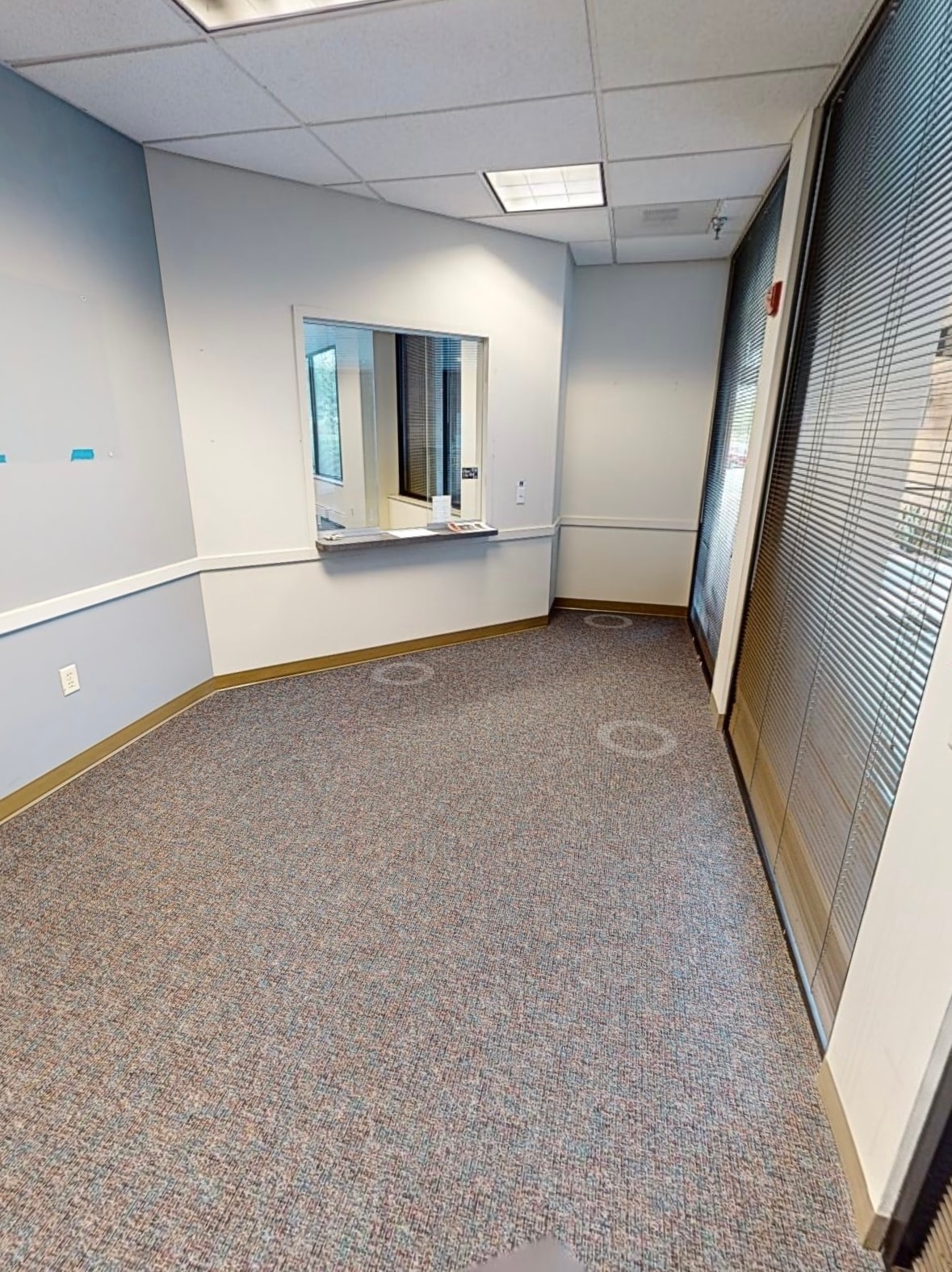 2200 Defense Hwy, Crofton, MD for lease Interior Photo- Image 1 of 6