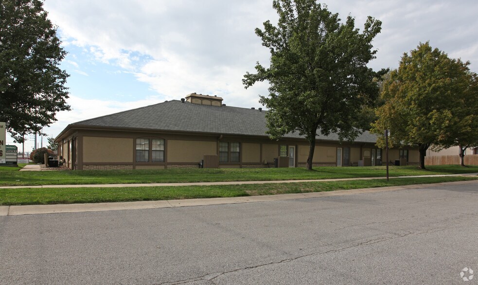 10600-10628 W 87th St, Overland Park, KS à louer - Photo du bâtiment - Image 2 de 15