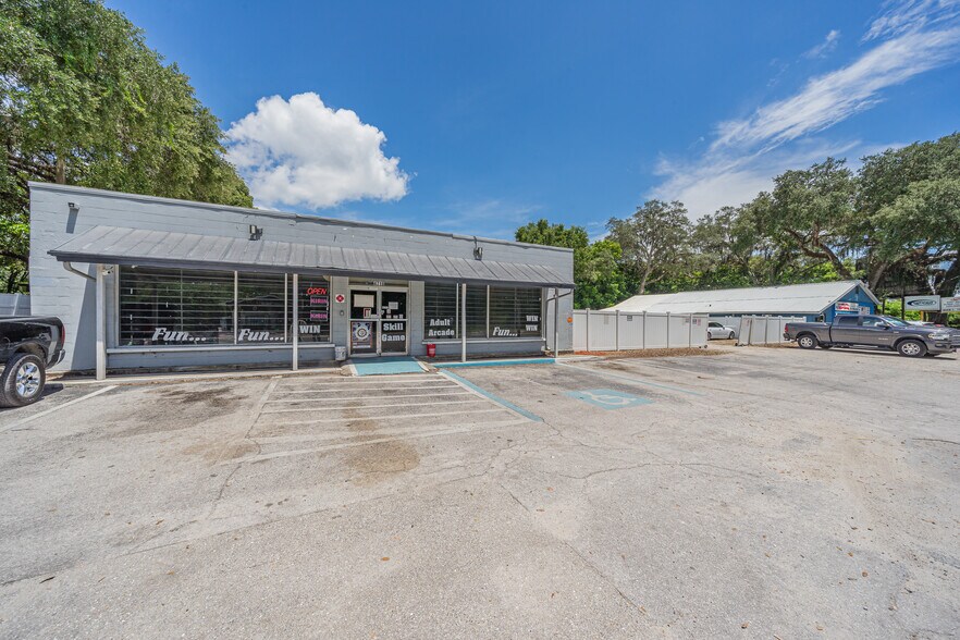 4718 Gall Blvd, Zephyrhills, FL à vendre - Photo du bâtiment - Image 1 de 11