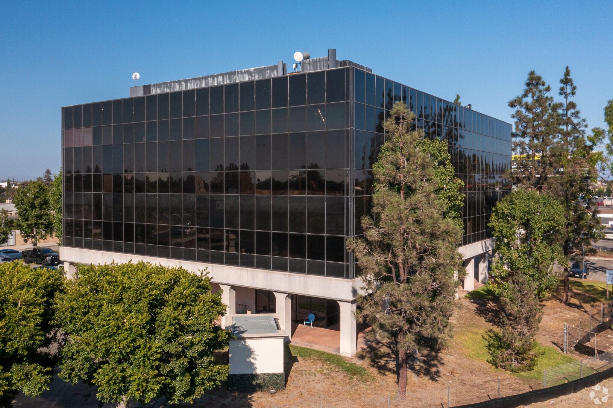 13950 Milton Ave, Westminster, CA à louer Photo du bâtiment- Image 1 de 7