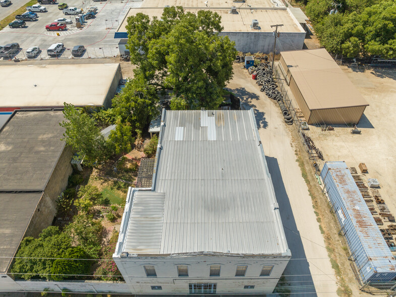 213 W Gould St, Hillsboro, TX for sale - Building Photo - Image 3 of 40